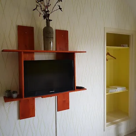 Frühstückspension Cafe Brasserie Het Heerenhuis 3*