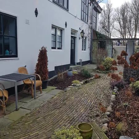 Café Brasserie Het Heerenhuis 3* Het Kalf