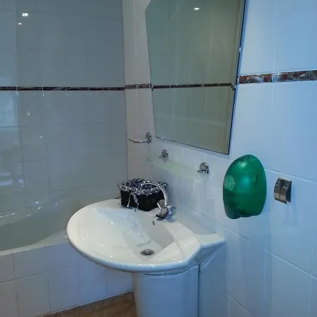 Cafe Brasserie Het Heerenhuis Frühstückspension Het Kalf