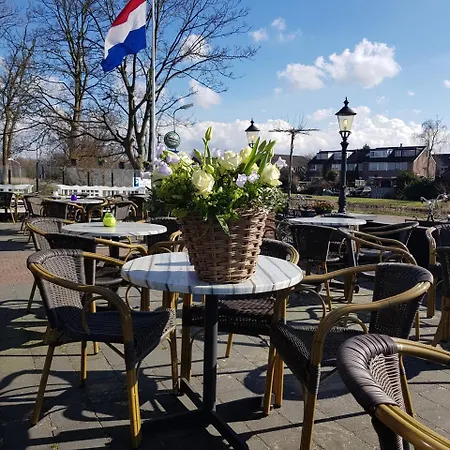 Cafe Brasserie Het Heerenhuis Frühstückspension Het Kalf