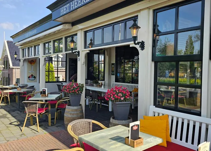 Café Brasserie Het Heerenhuis Bed & Breakfast 3*