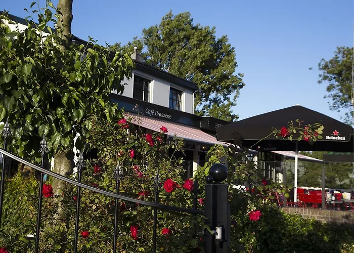 Café Brasserie Het Heerenhuis Bed & Breakfast 3*