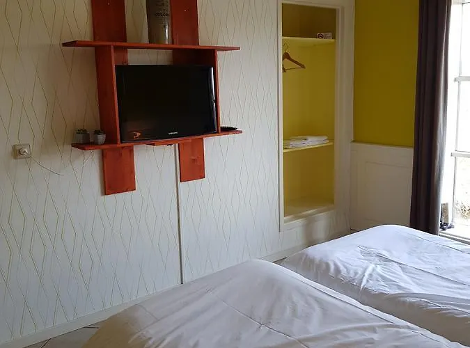 Bed & Breakfast Café Brasserie Het Heerenhuis 3*