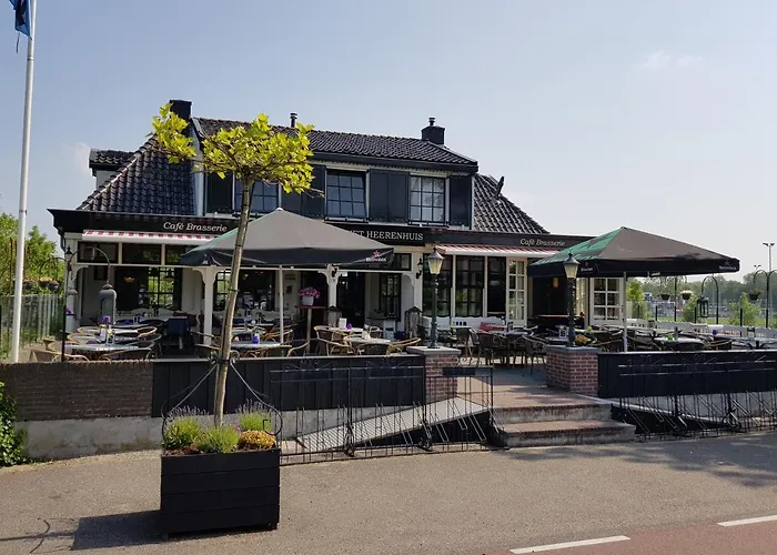 Café Brasserie Het Heerenhuis 3*